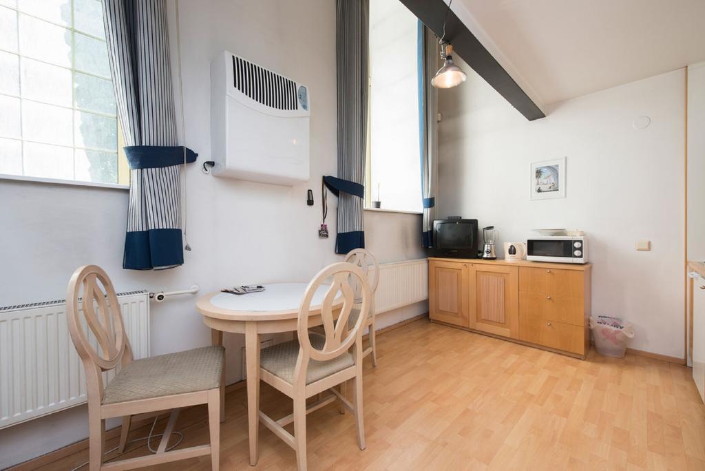 Appartamento Cozy Loft Near Old Town Reval Esterno foto